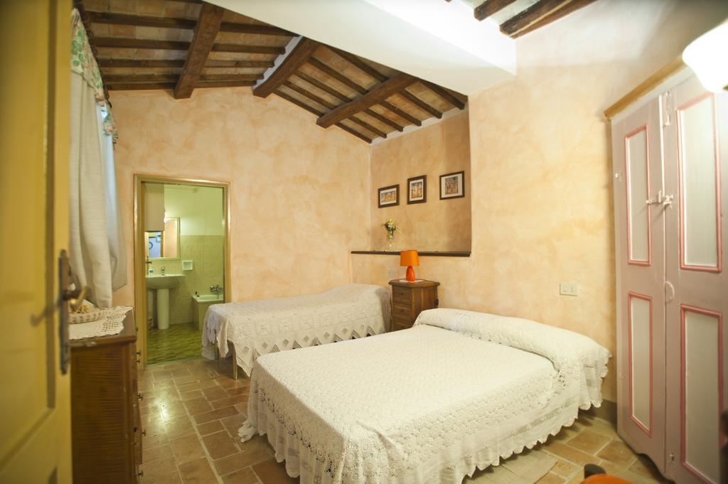 Casa Castellina Guest House Foligno Room photo